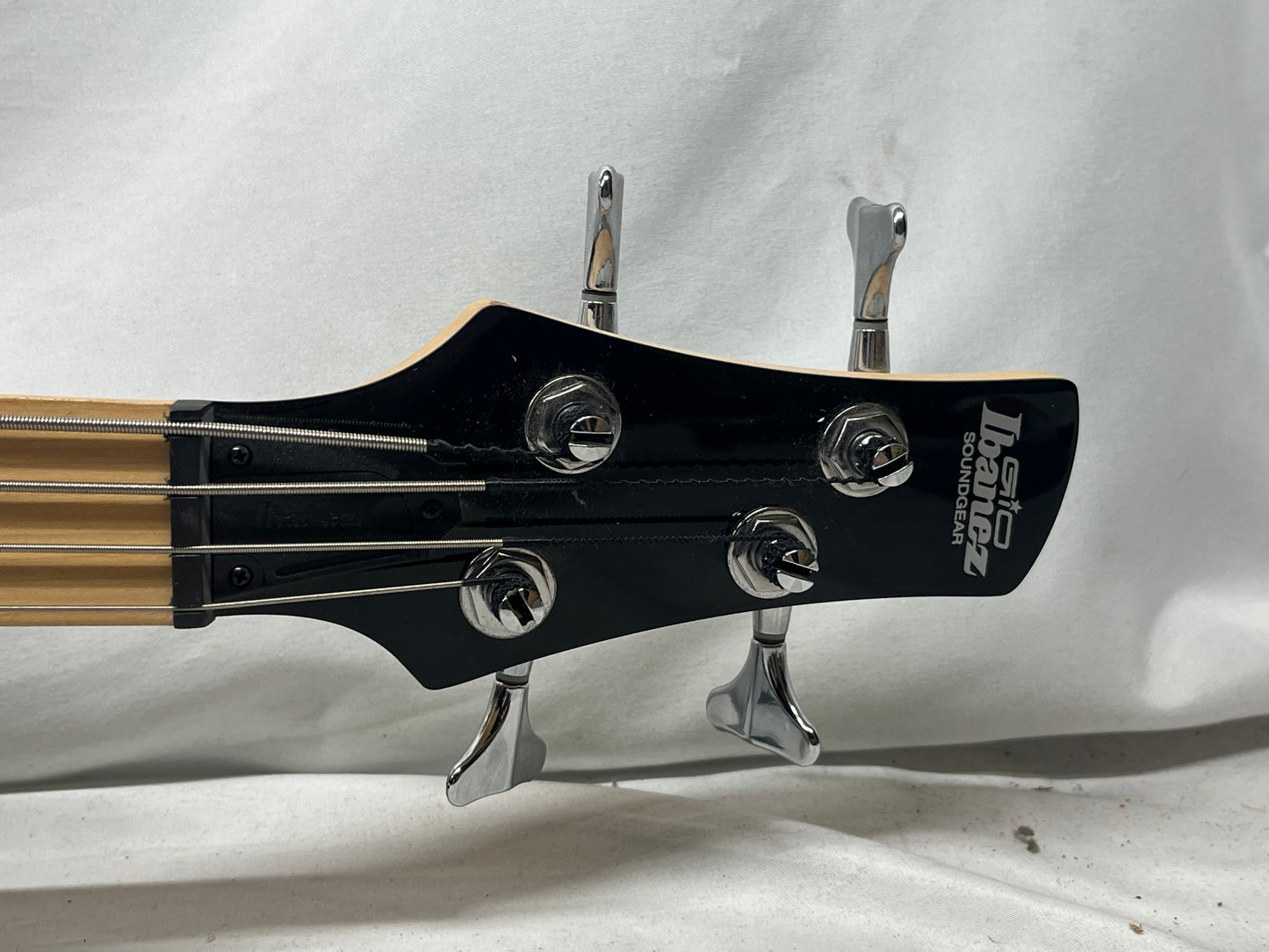 Ibanez Soundgear Gio GSR200M 4-String Electric Bass