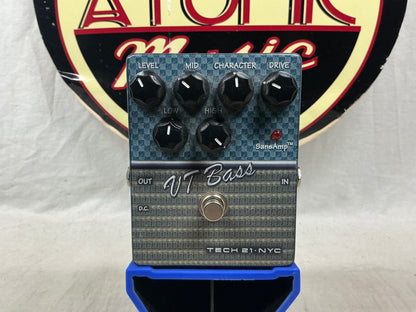 Tech 21 SansAmp Character Series VT Bass Overdrive Pedal