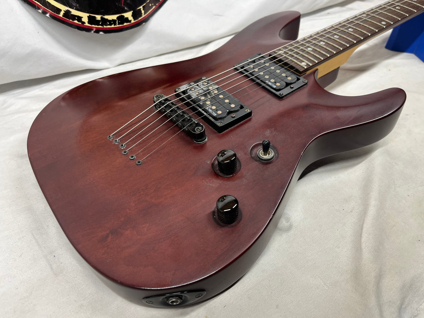 Schecter Diamond Series Omen-6 Doublecut Electric Guitar