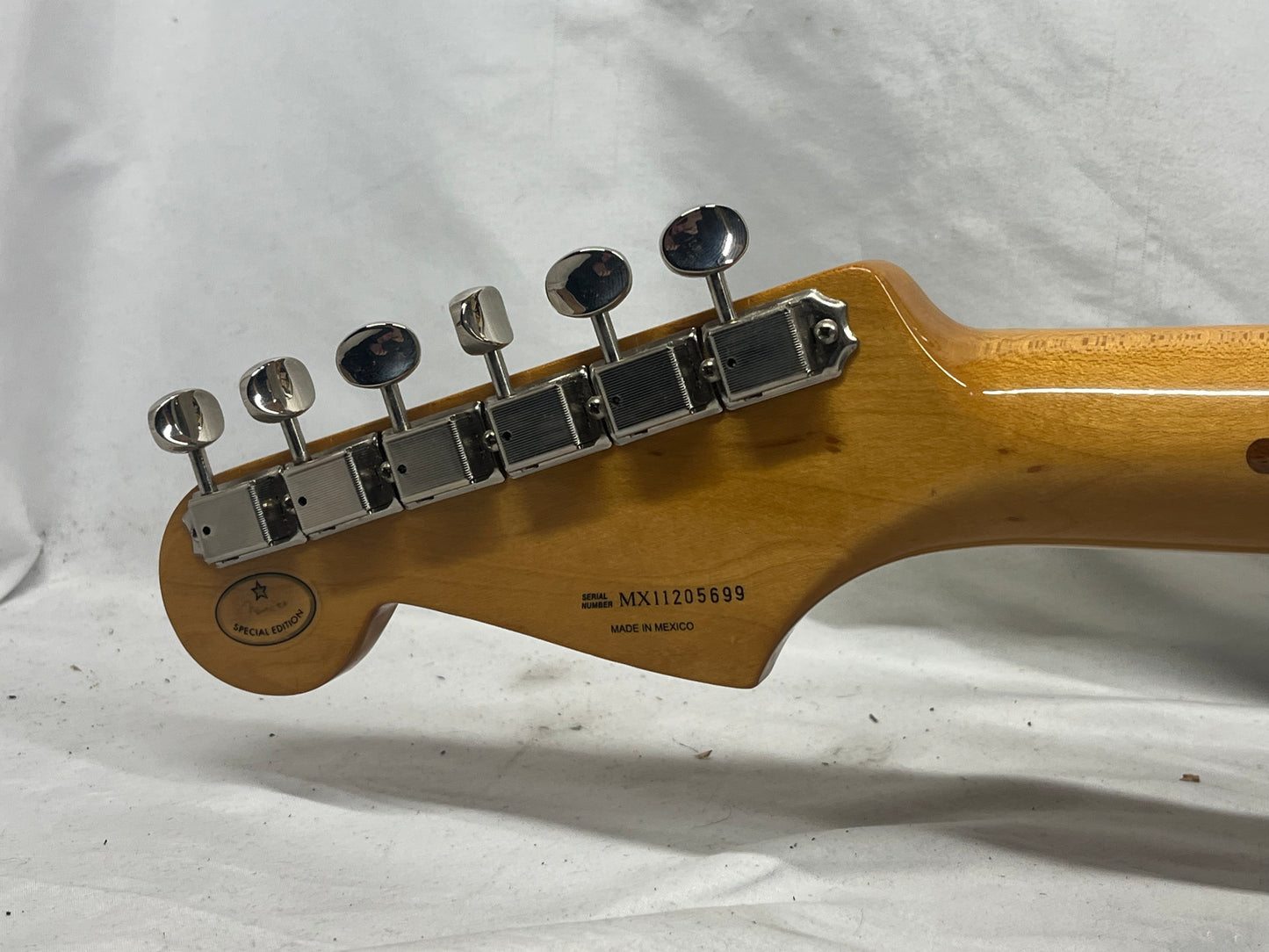 Fender FSR Player Stratocaster Strat Electric Guitar MIM - Made in Mexico - 3-Color Sunburst