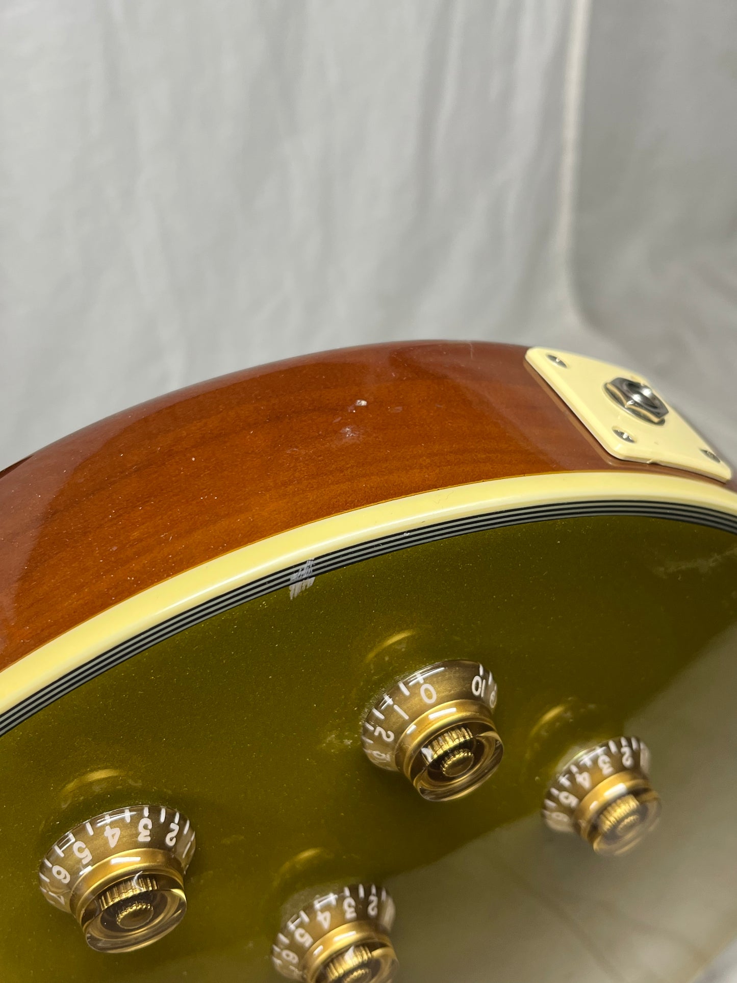 Agile AL-3000 Goldtop Singlecut Electric Guitar