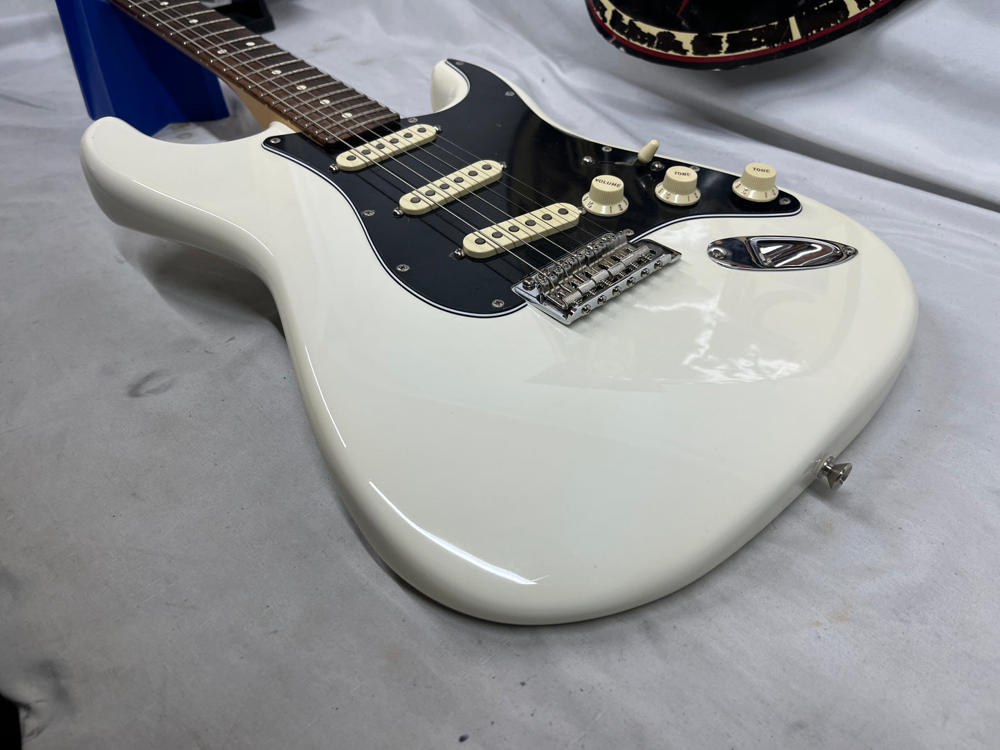 Fender American Performer Stratocaster Strat Electric Guitar - Arctic White