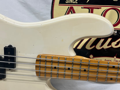 Kramer Striker 700ST 4-String P-Style Electric Bass