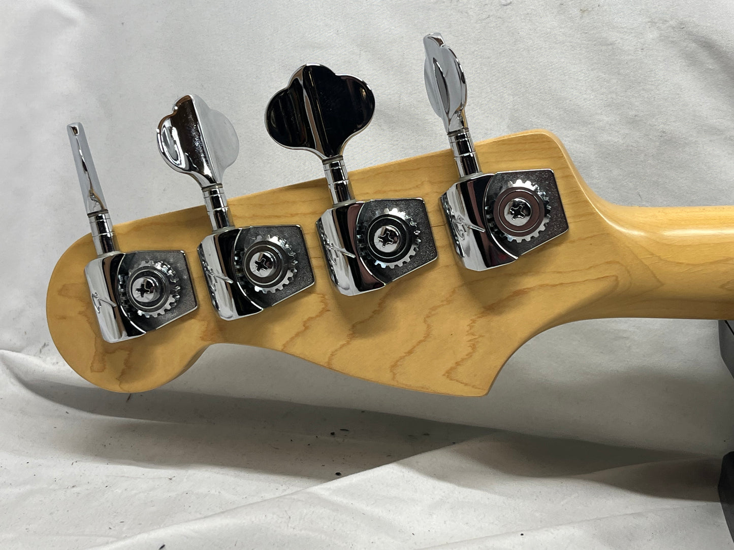 Fender Precision Bass P-Bass Plus 4-String Electric Bass - Brown Sunburst