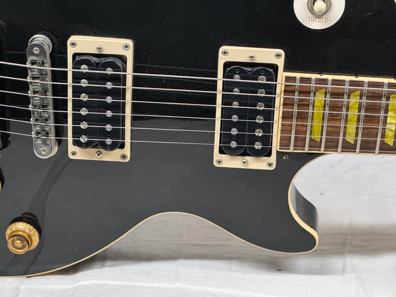 Gibson Les Paul Classic Guitar with Case - Image 6