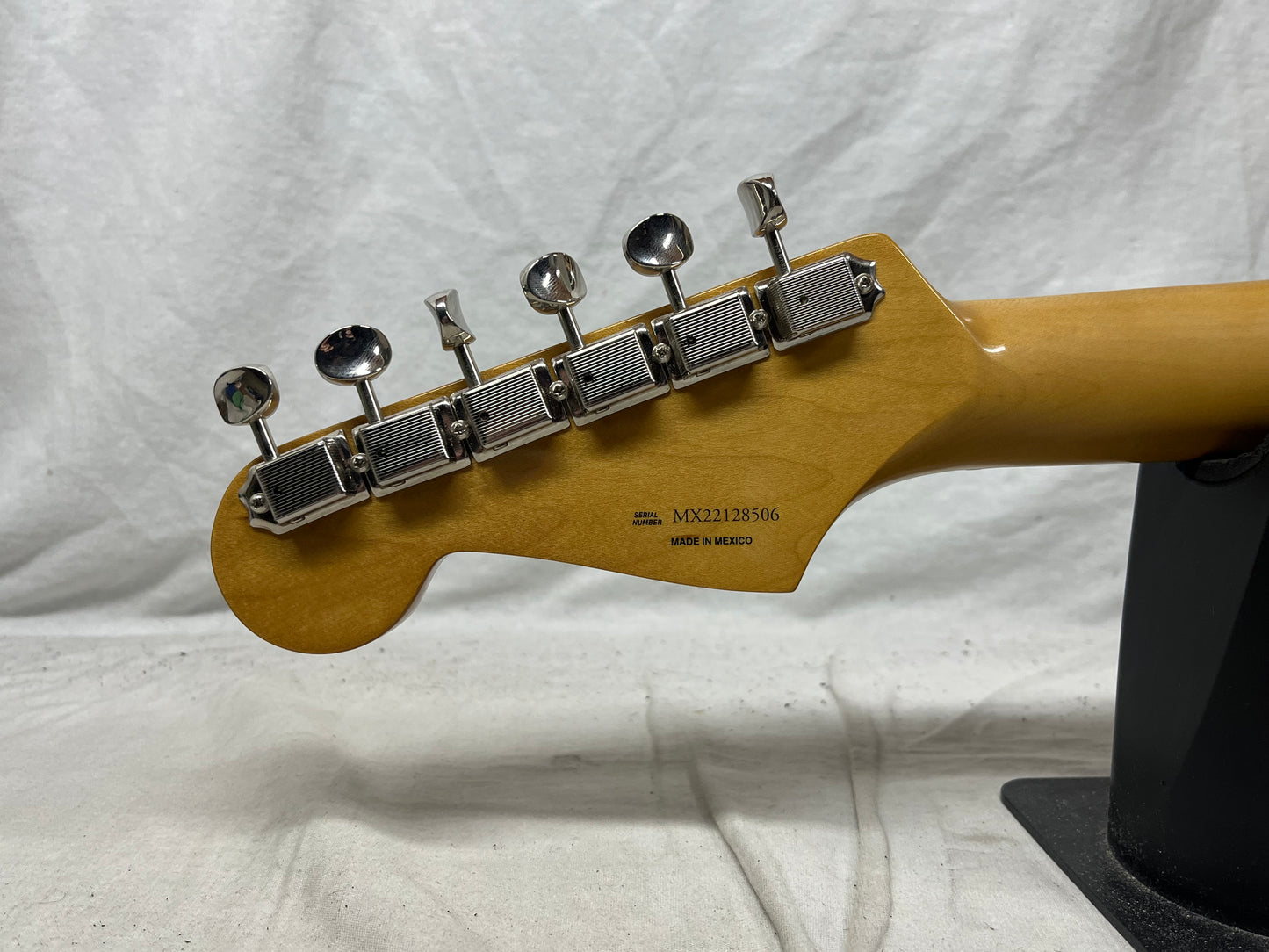 Fender Vintera '60s Stratocaster Strat Electric Guitar MIM - Made in Mexico