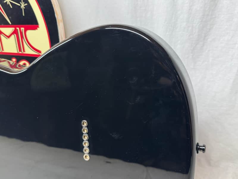 Belltone Guitars B-Classic One BC1 Guitar with COA + Case - Image 11
