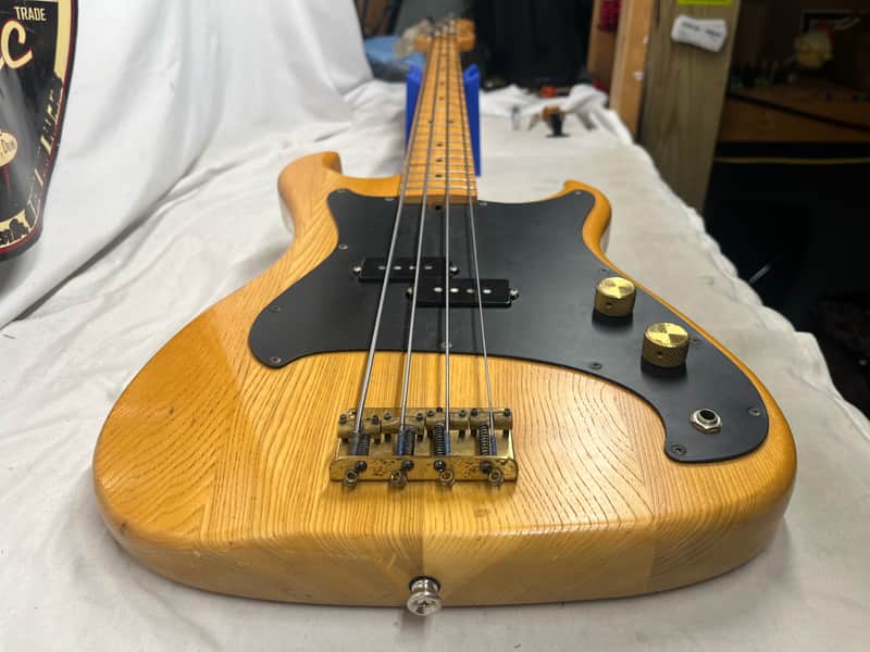 Electra Phoenix X-630 4- String Electric Bass - Image 18