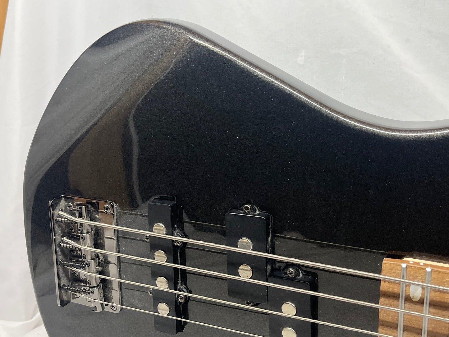 Mitchell MB200 4-String Electric Bass - Gunmetal
