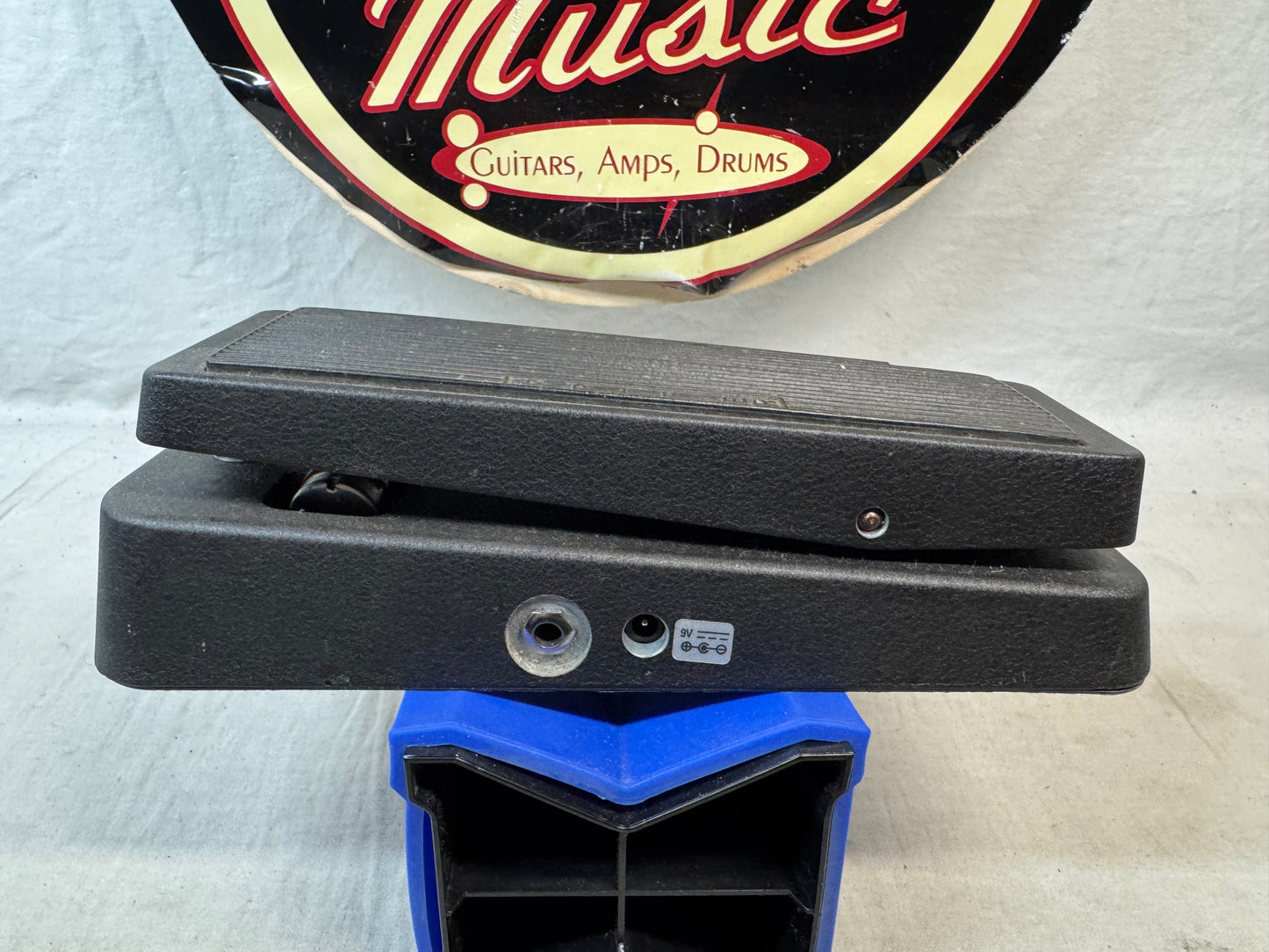 Dunlop GCB95F GCB-95F Cry Baby crybaby Classic Wah Pedal with Fasel Inductor - missing battery cavity cover / feet