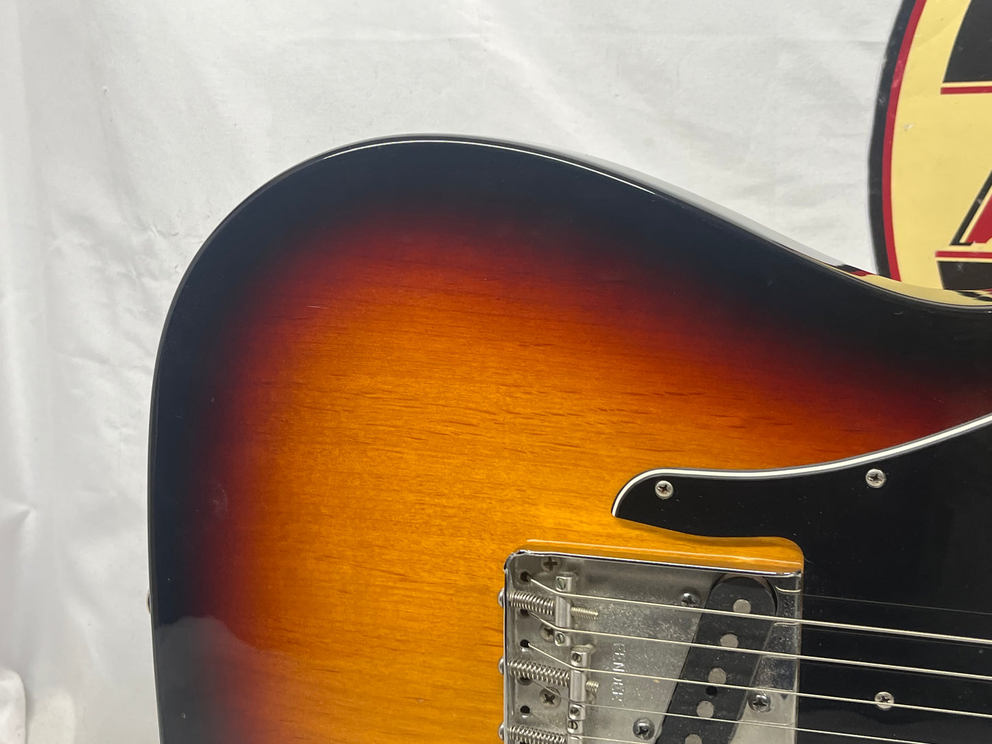 Fender Classic Series '72 Telecaster tele Custom Electric Guitar - 3-Color Sunburst