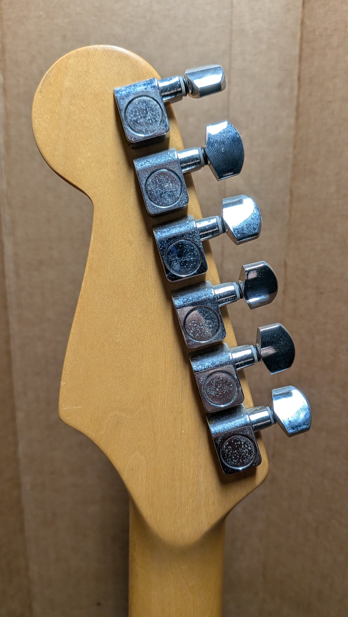 Fender MIM Standard Stratocaster Electric Guitar