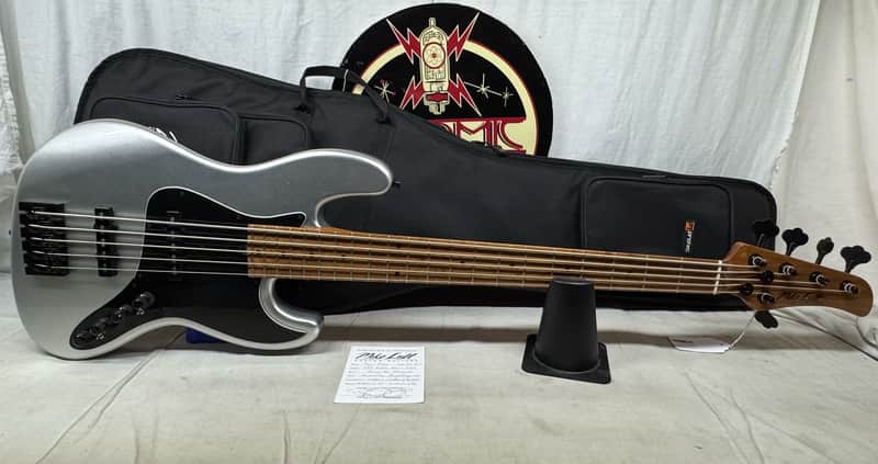 Mike Lull M5V Custom 5-string Bass with COA + Gig Bag