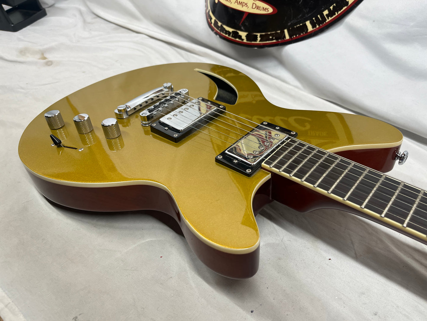 Agile Harm Semi-Hollow Body Electric Guitar - Gold Top