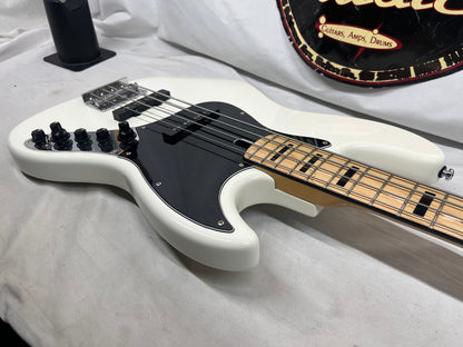 Sire Marcus Miller V7 4- String J-Style Electric Bass