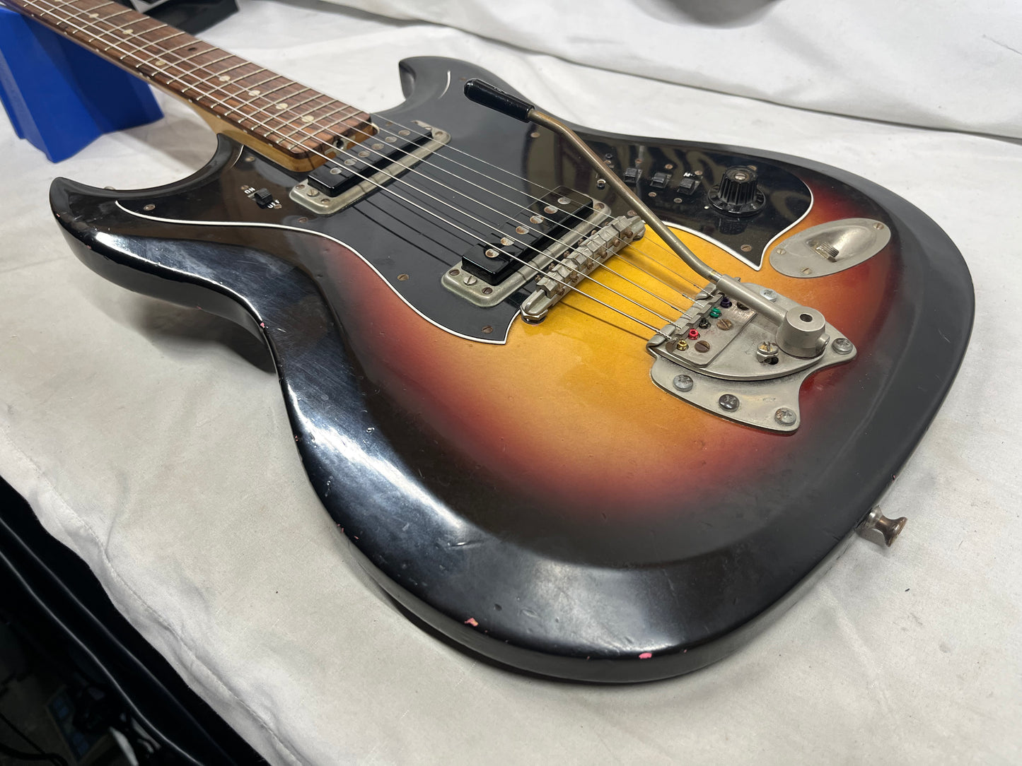 Hagstrom Model II Doublecut Electric Guitar