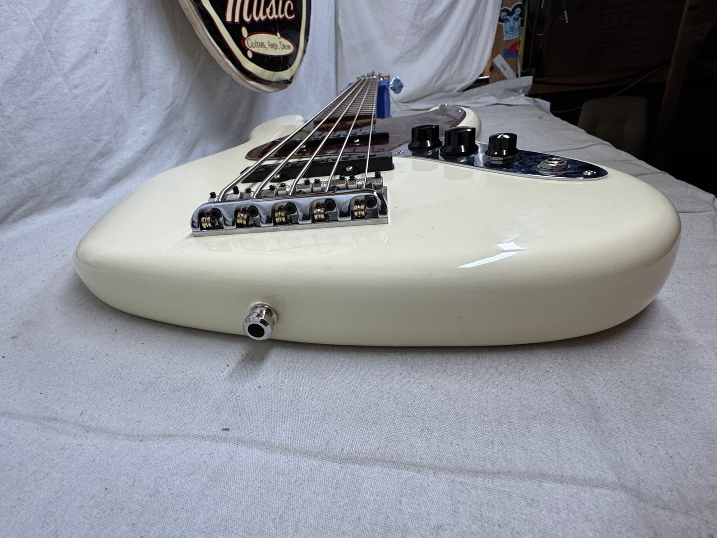 Fender American Professional Jazz Bass V 5-string J-Bass 2017