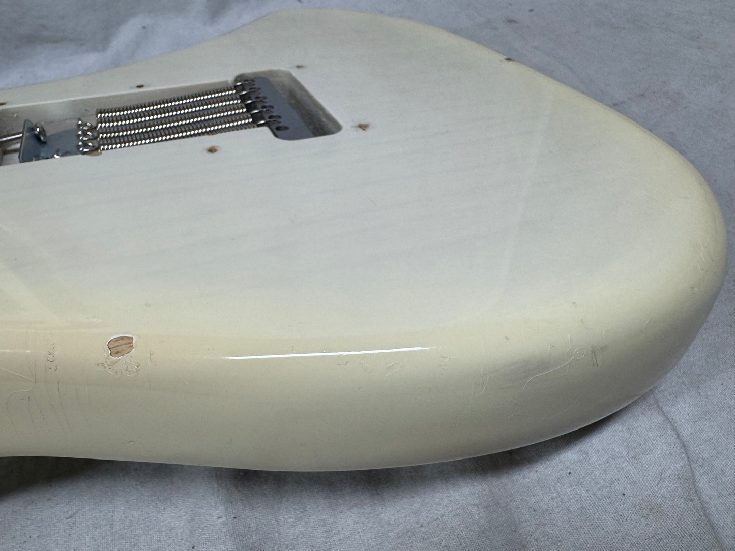 Fender American Vintage '56 1956 Stratocaster Guitar 2017 - Aged White Blonde / Maple neck