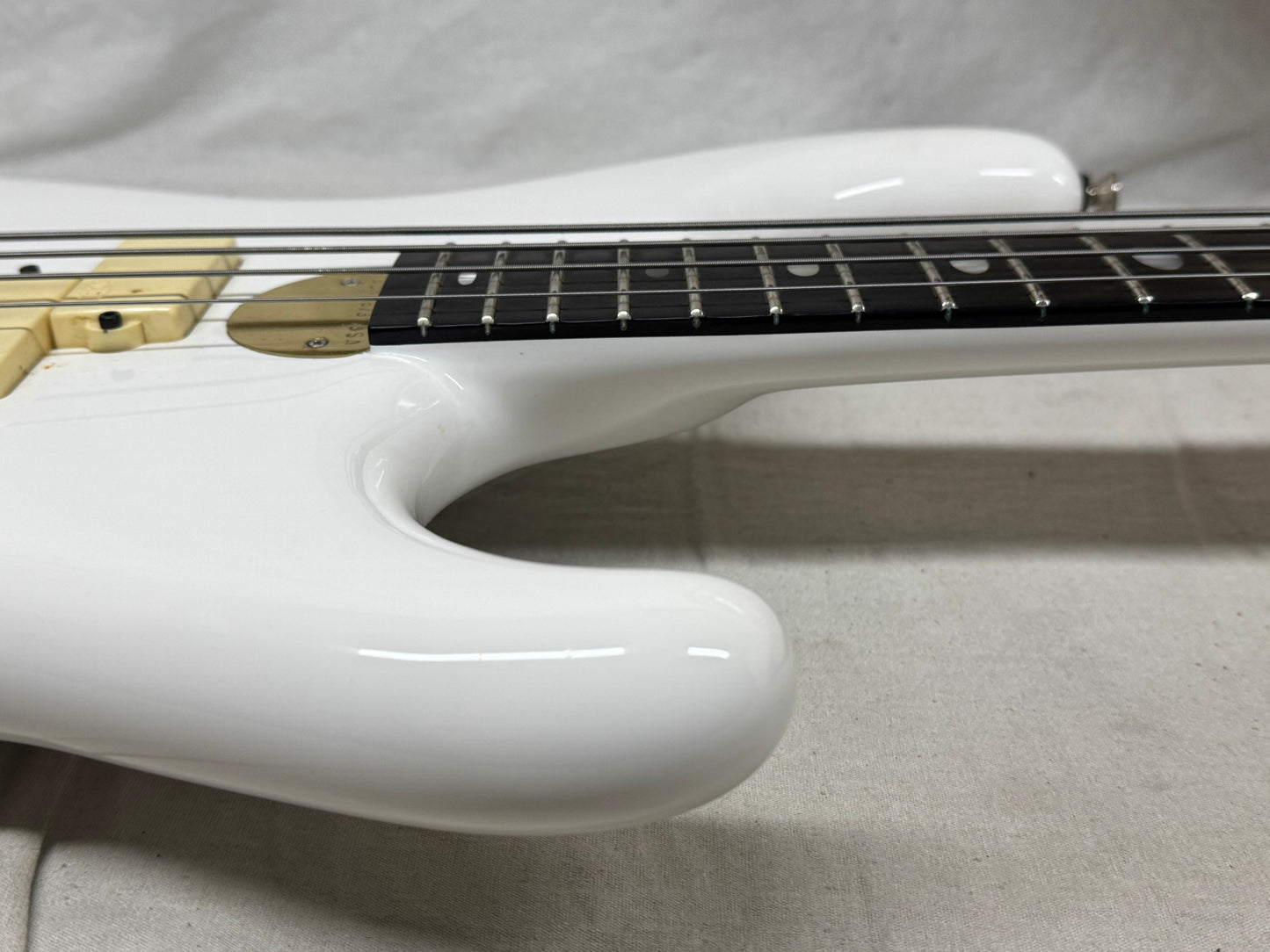 Alembic Elan 4-string Bass with Case - White (likely re-fin'd)