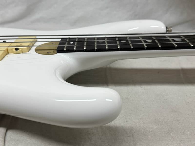 Alembic Elan 4-string Bass with Case - Image 14