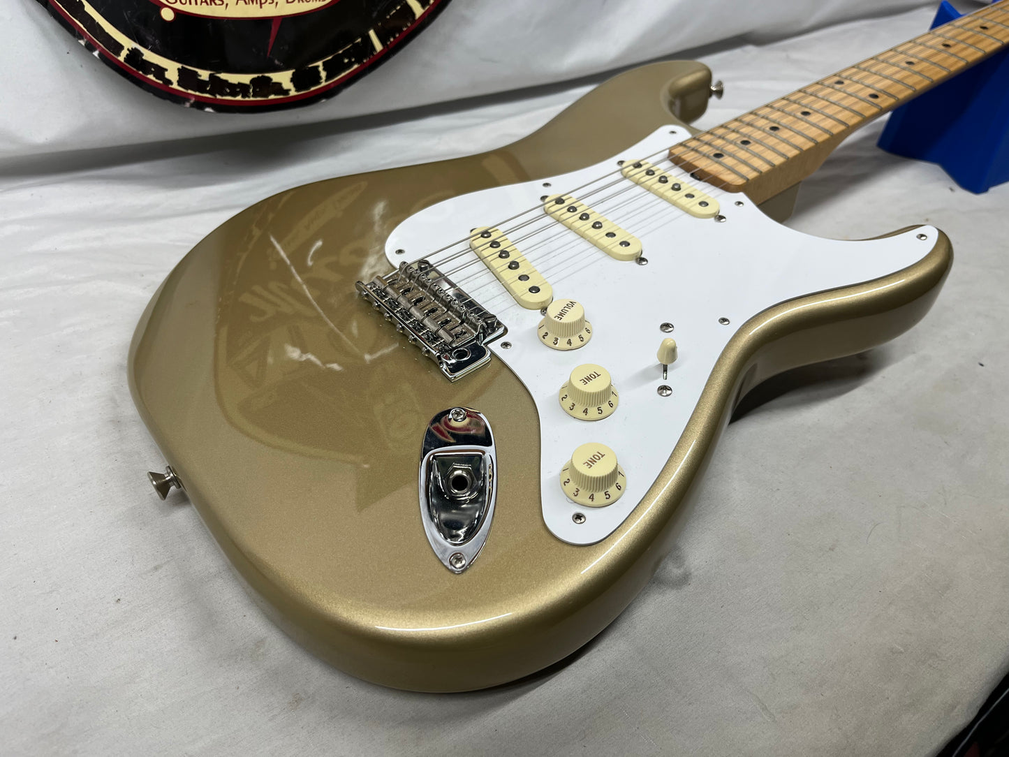 Fender Classic Player '50s Stratocaster Strat Electric Guitar MIM - Made in Mexico - Shoreline Gold