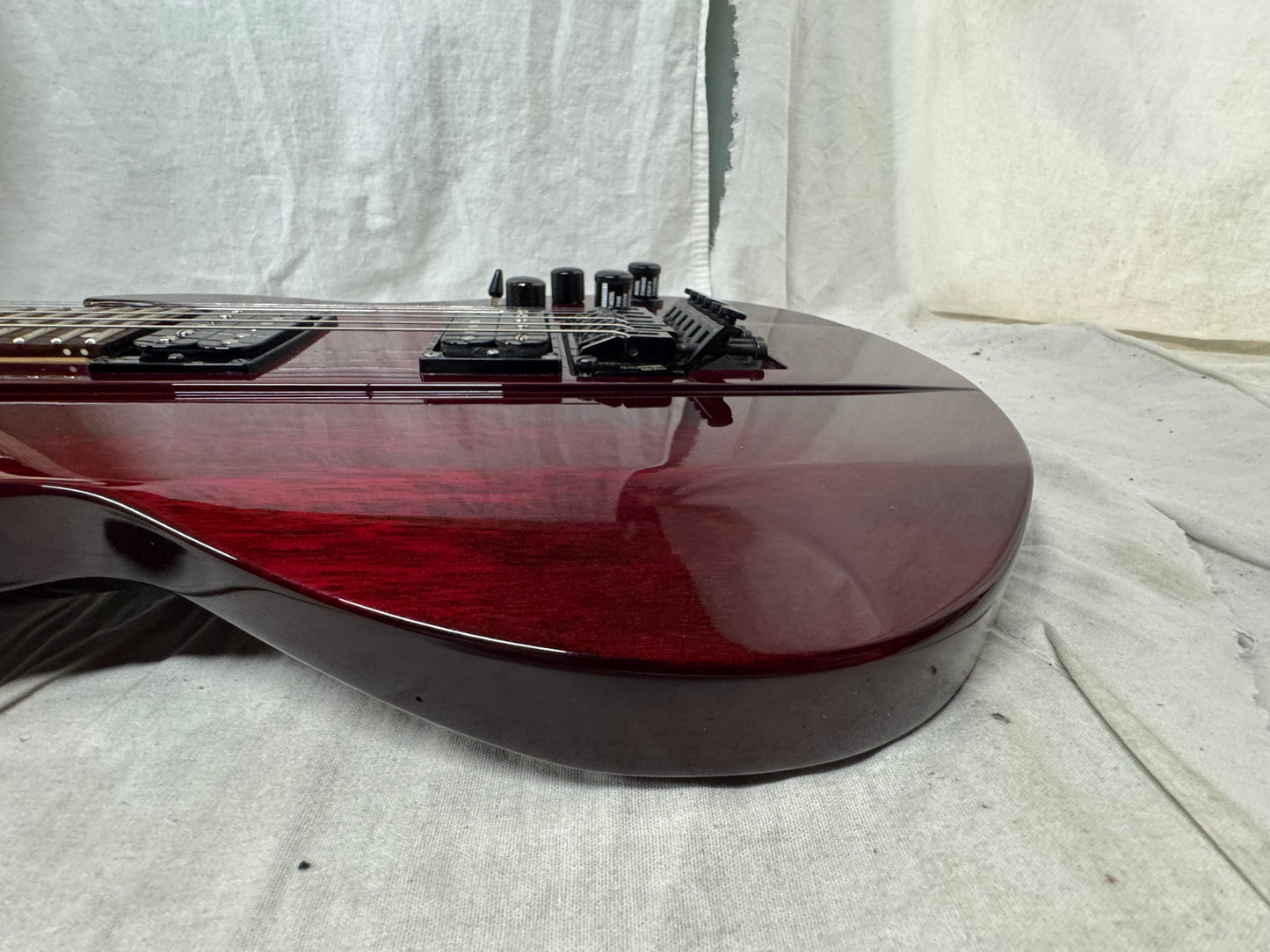 Line 6 JTV-89F jtv89f James Tyler Variax Modeling Guitar with Gig Bag 2016