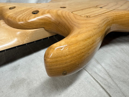 MTD Michael Tobias Design MTD635-24 mtd 635 Fretless 6-string Bass with Soft Case