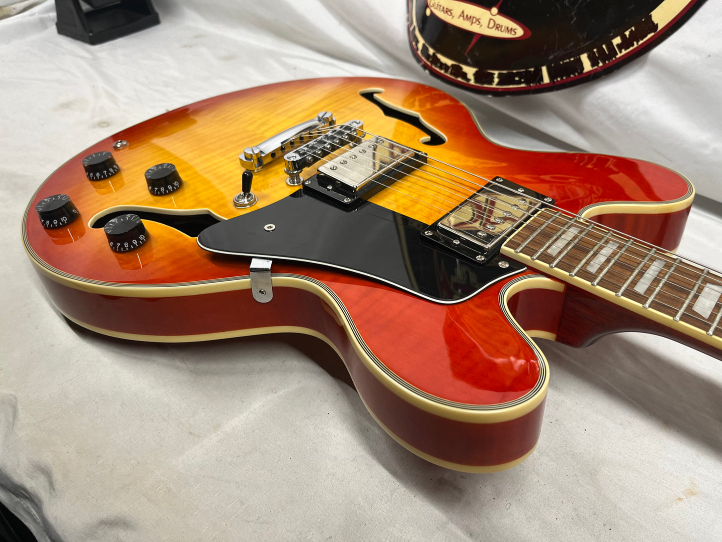Michael Dolsey Designs Double Cutaway Semi-Hollow Body Electric Guitar