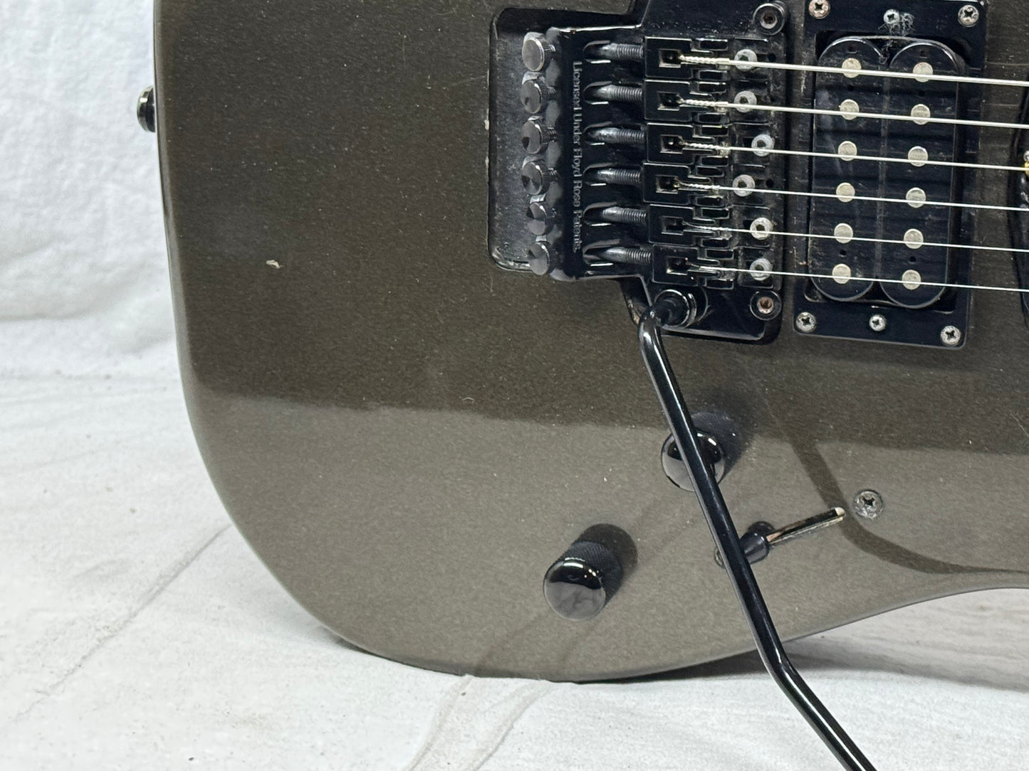 Squier by Fender Standard Series Stagemaster stage master HSH Deluxe Guitar - MIK Made In Korea 2000 - Pewter Gray Metallic