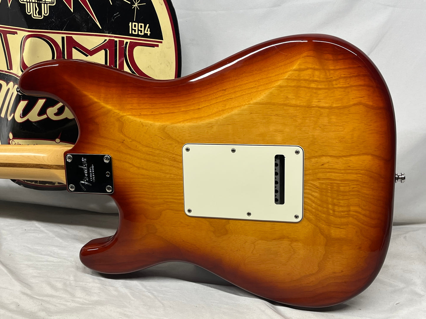 Fender American Standard Stratocaster Strat HSS Shawbucker Electric Guitar with Case - Sienna Sunburst