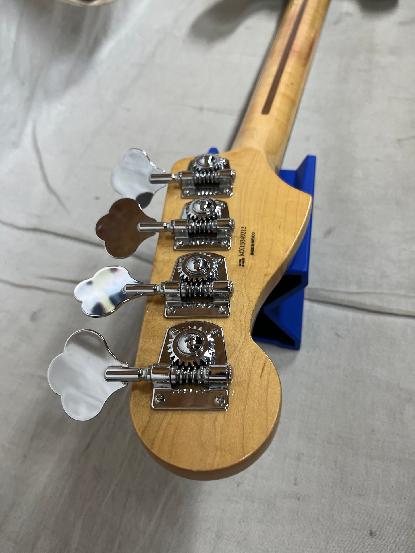 Fender Blacktop 4-String Electric Precision Bass MIM - Made in Mexico - White Chrome Pearl