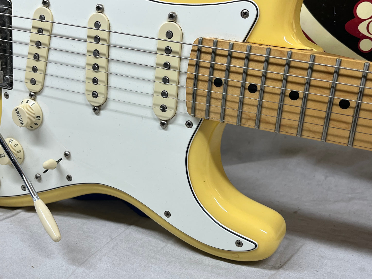 Fender Player Stratocaster Strat Electric Guitar MIM - Made in Mexico - Buttercream