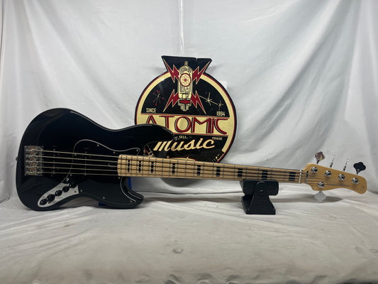 Sire Marcus Miller V7 5-String Doublecut Electric Bass