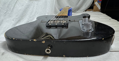 Fender Vintage USA Telecaster Guitar with non-original Case 1978 - Black / Maple neck