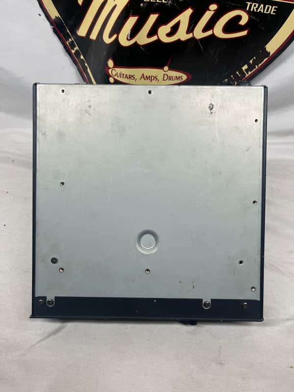 Roland GI-10 GK MIDI Guitar Interface - Image 7