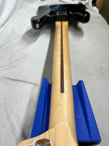 Fender Deluxe Active Electric Precision Bass Special - Image 21