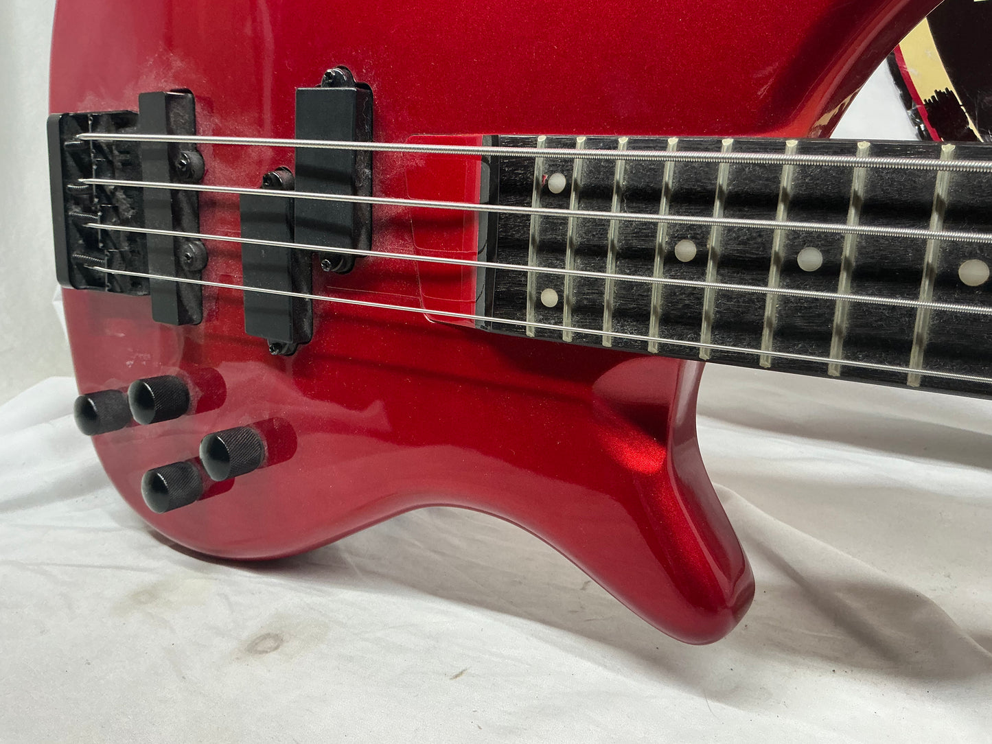 Rogue LX200B-PBK Series III 4-String Bass 2010s - Candy Apple Red