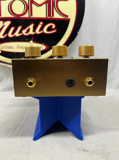 Electro-Harmonix Double Anniversary Big Muff Pi Distortion Fuzz Pedal with Wood Box 2023 Limited Edition (one of 555) - Gold