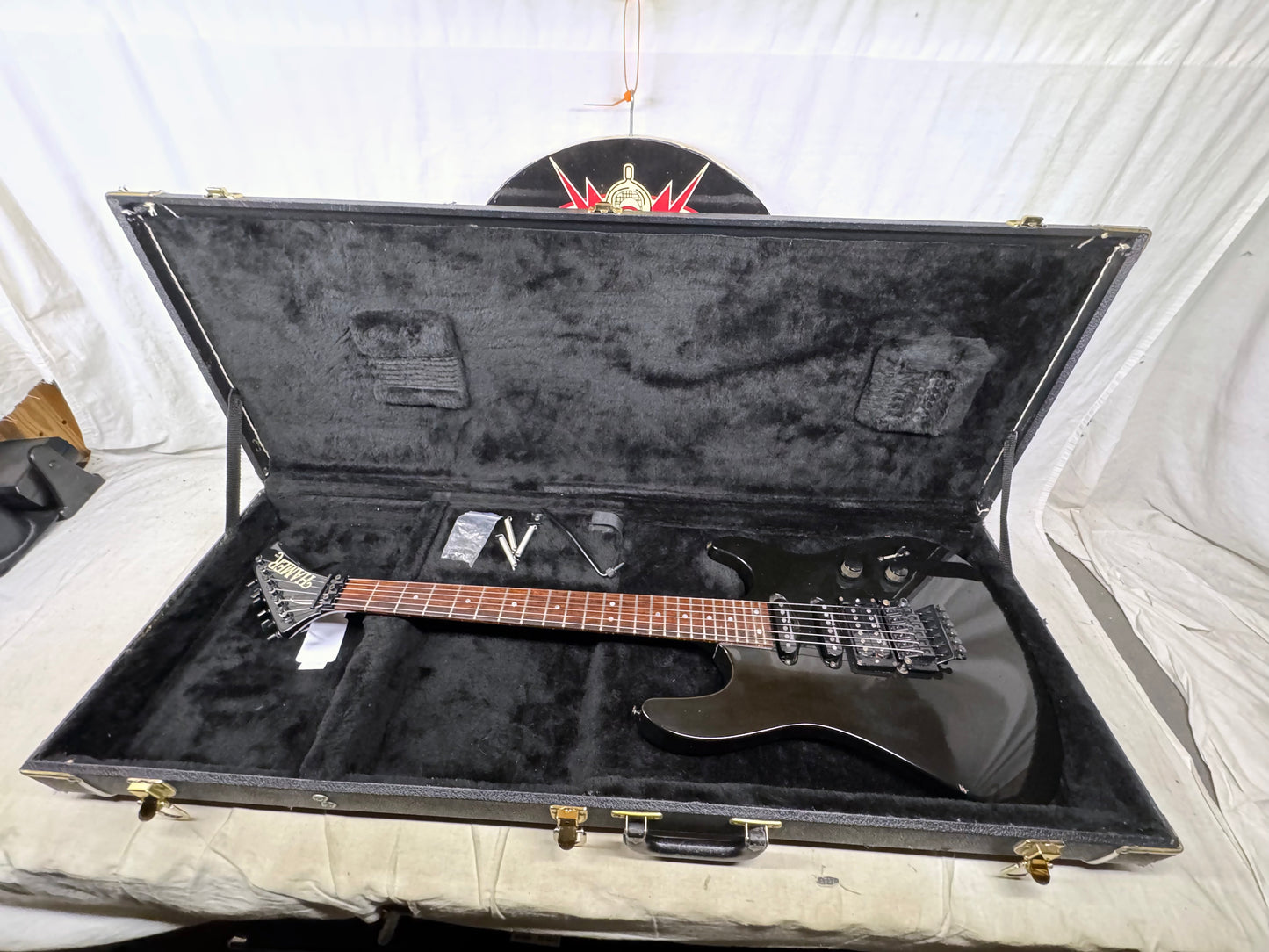 Hamer USA Chaparral Guitar with Case - Black - headstock repaired!