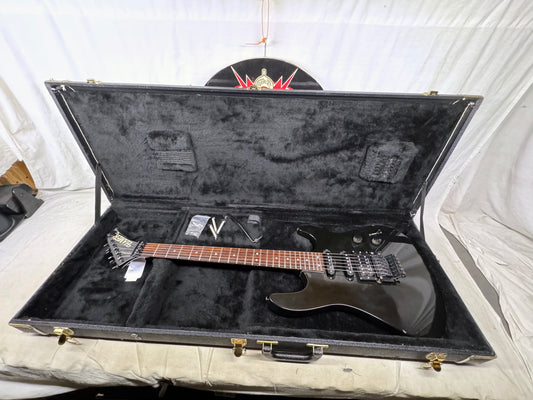 Hamer USA Chaparral Guitar with Case - Black - headstock repaired!
