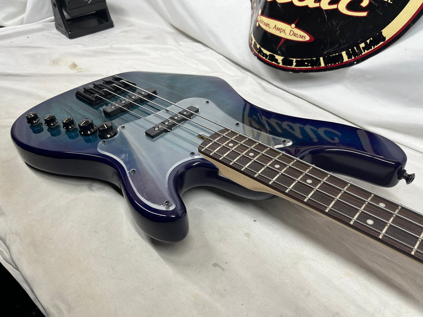 Cort GB-Fusion 4 Doublecut 4-String Electric Bass