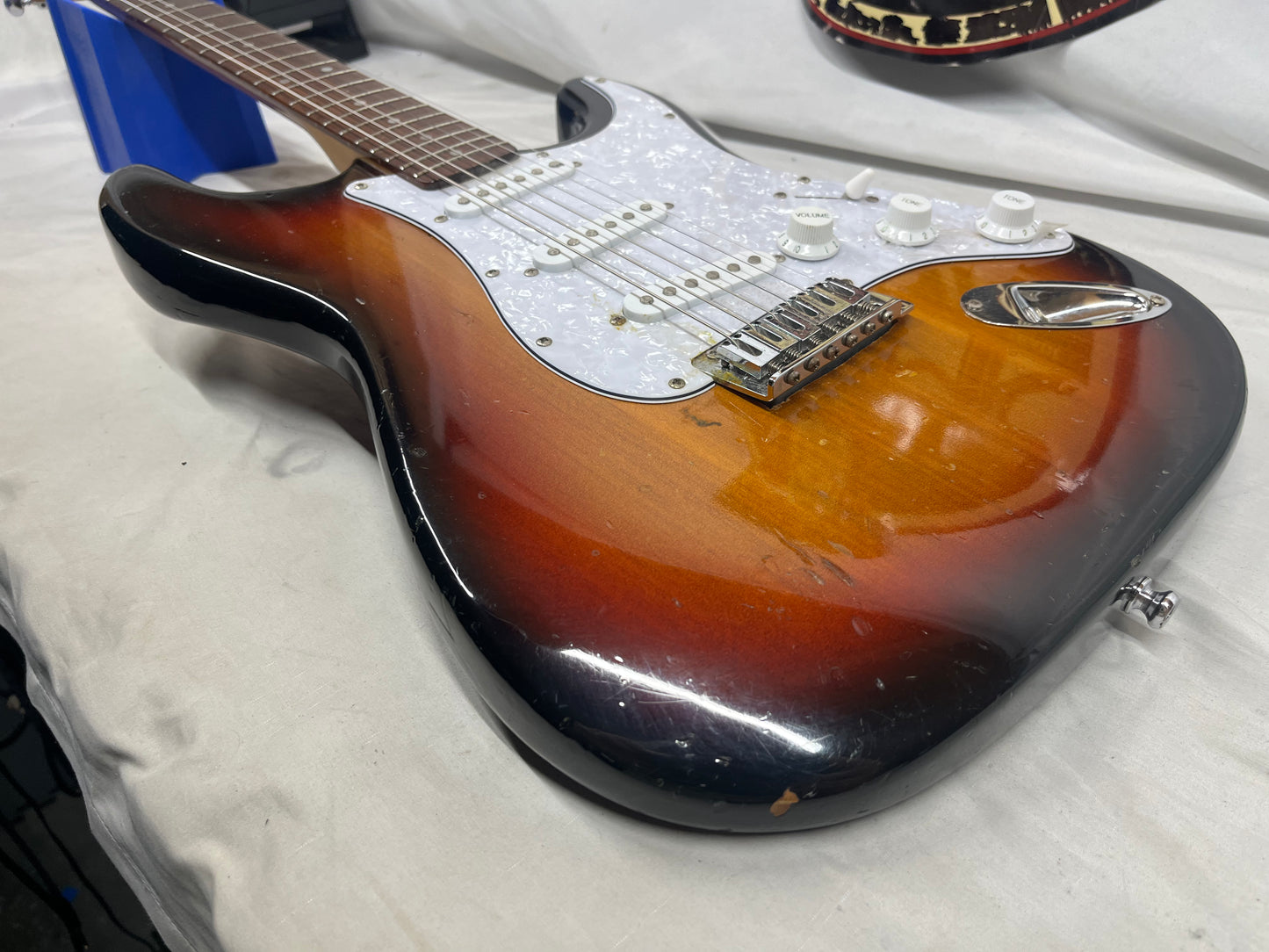 Pan S-Style Doublecut Electric Guitar