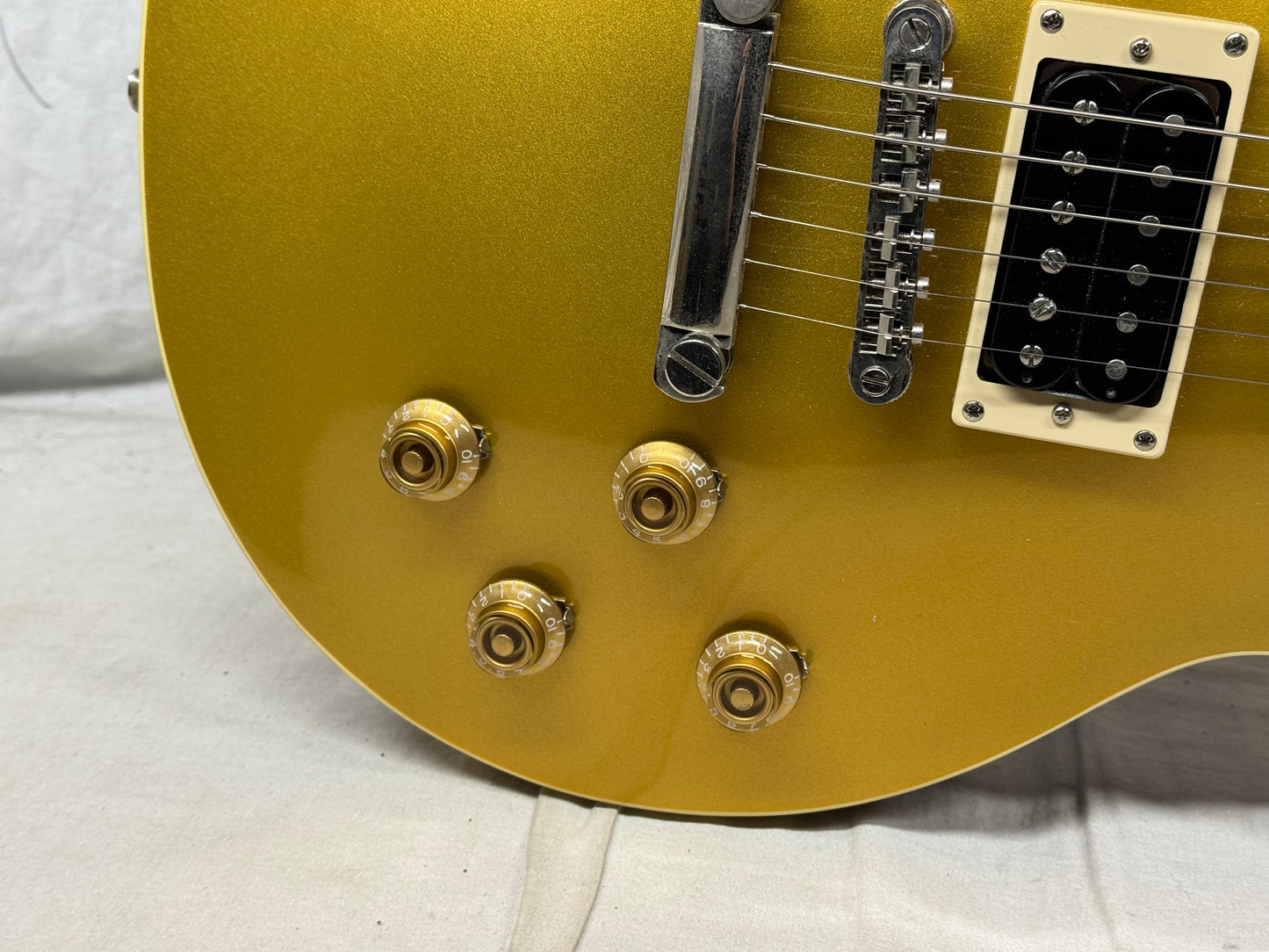 Epiphone Slash "Victoria" Les Paul Standard Guitar with Case 2021 - Gold Top goldtop