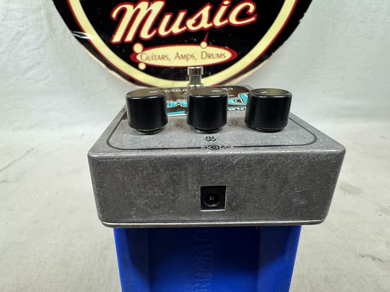 Electro-Harmonix Stereo Pulsar Variable Shape Tremolo Pedal - Image 5