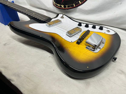 Harmony H15 Bobkat Vintage Electric Guitar with Chipboard Case