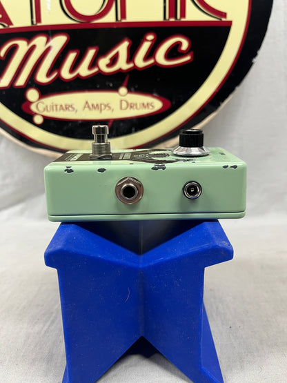 Humanoid Audio Effects Ghoul Fuzz Distortion Pedal with Box