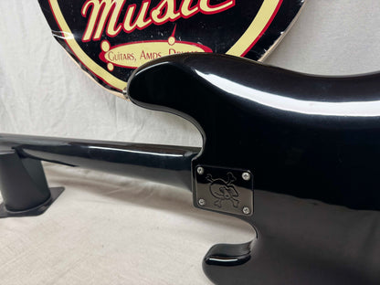 Fender Duff McKagan Deluxe Jazz Bass Special Precision 4-string Bass 2020 - Black / Rosewood fingerboard