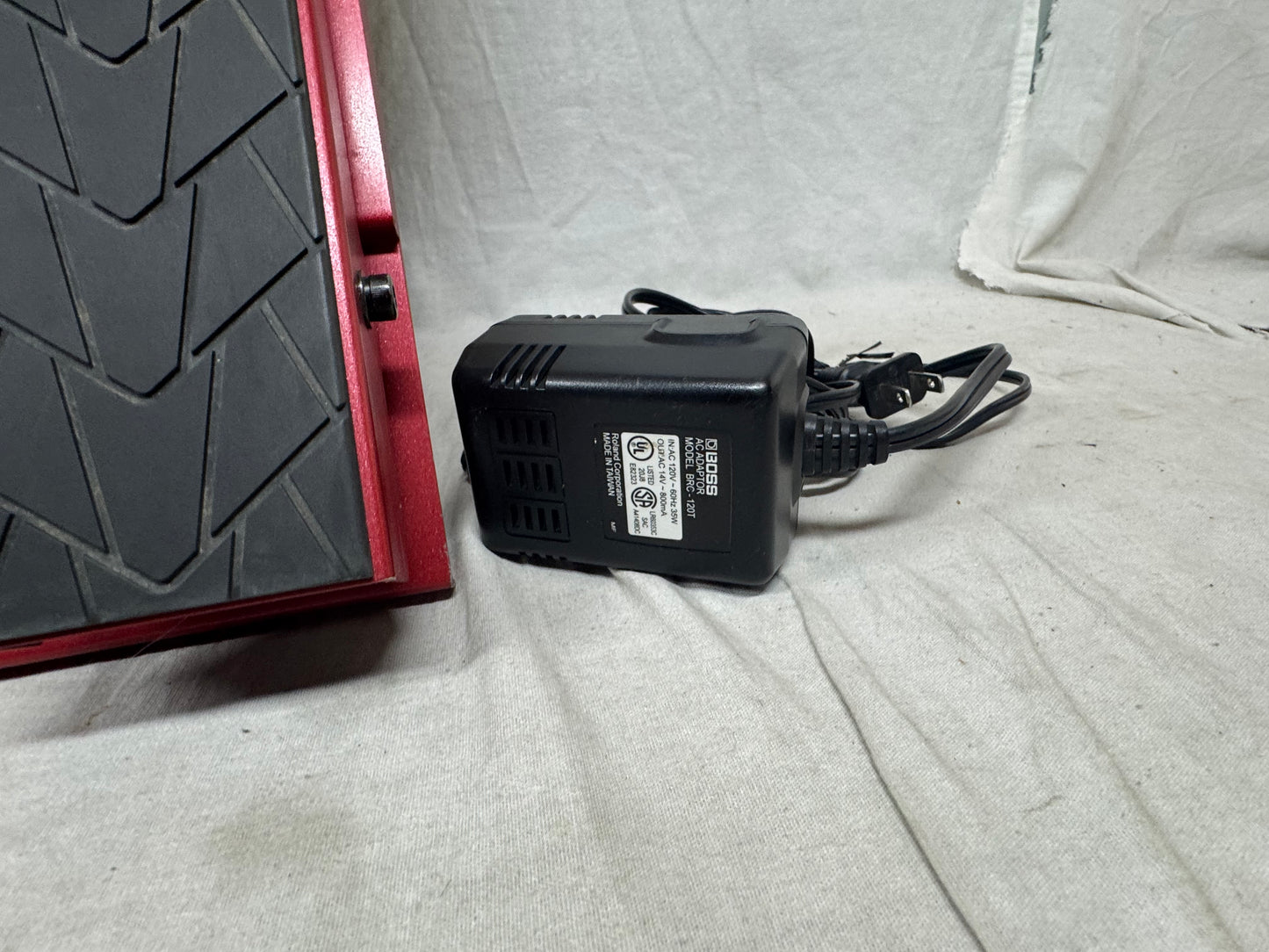 Boss GT-6B gt6b Bass Multi-Effects Processor Preamp Pedal with Power Supply + Soft Case