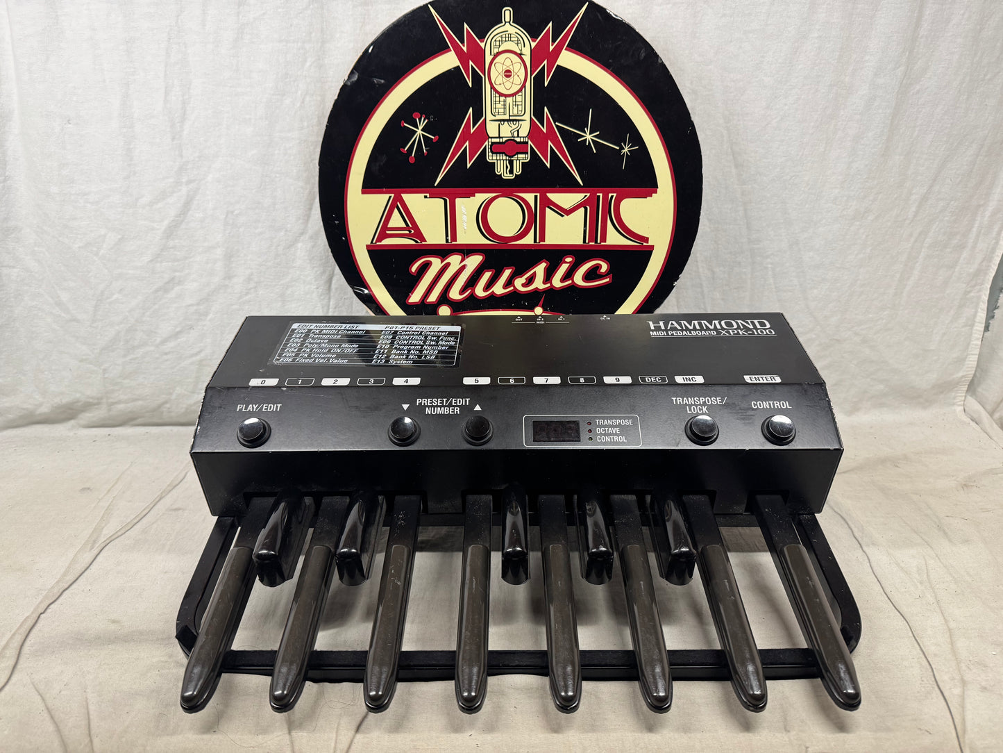 Hammond XPK-100 xpk100 MIDI Pedalboard