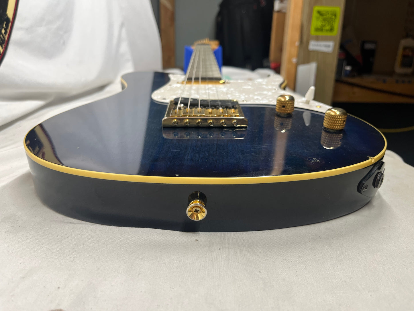 Yamaha Pacifica 302-S Singlecut Electric Guitar